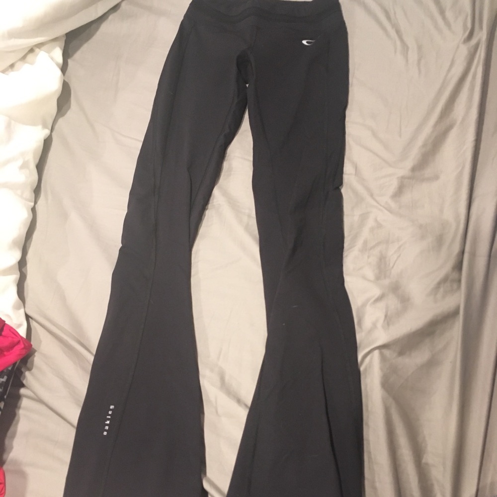 Oakley yoga pants